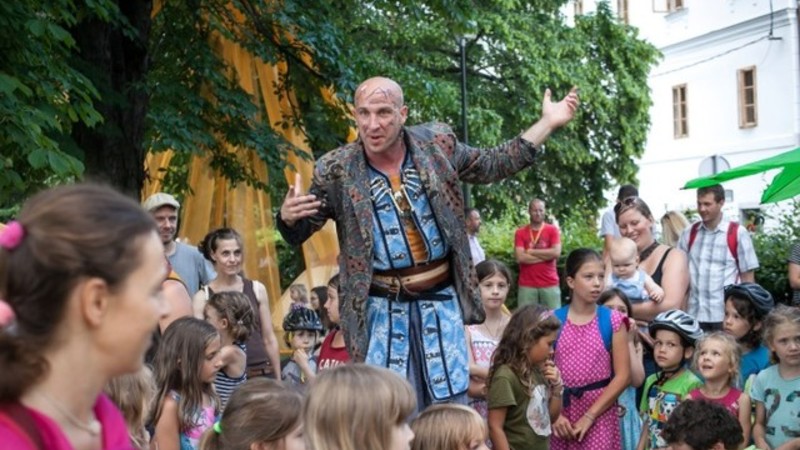 KUD Ljud: Gusarsko gledališče kapitana Dade