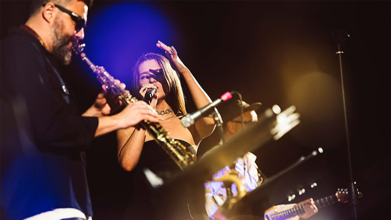 Jure Pukl "Broken Circles" feat. Amaya – Maja Keuc