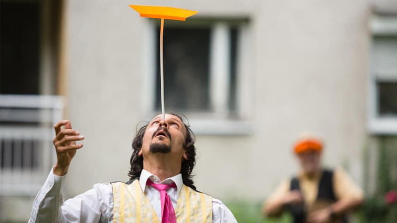 Camilo Acosta Mendoza (Kolumbija): Cirkus Clamyo