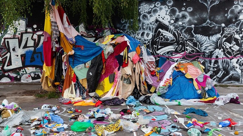 Katarina Zalar: LačnaČna / v Barutani