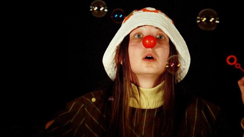 KD Priden možic:  ROSE in njena magična preproga | v Kreativni četrti Barutana